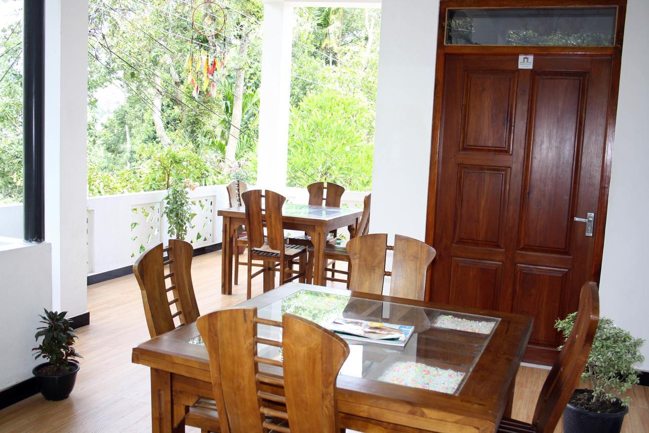 Adhi'S Place Ella Esterno foto